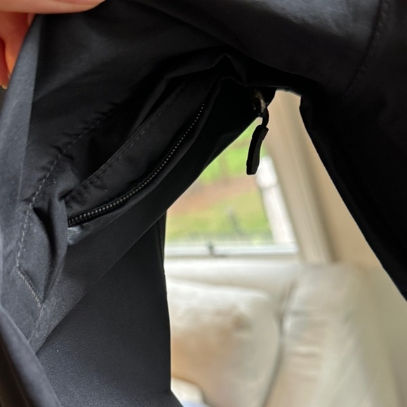 Marmot Gore Tex Women's Black Hooded Rain Jacket, Size Small, Like New - Picture 7 of 13